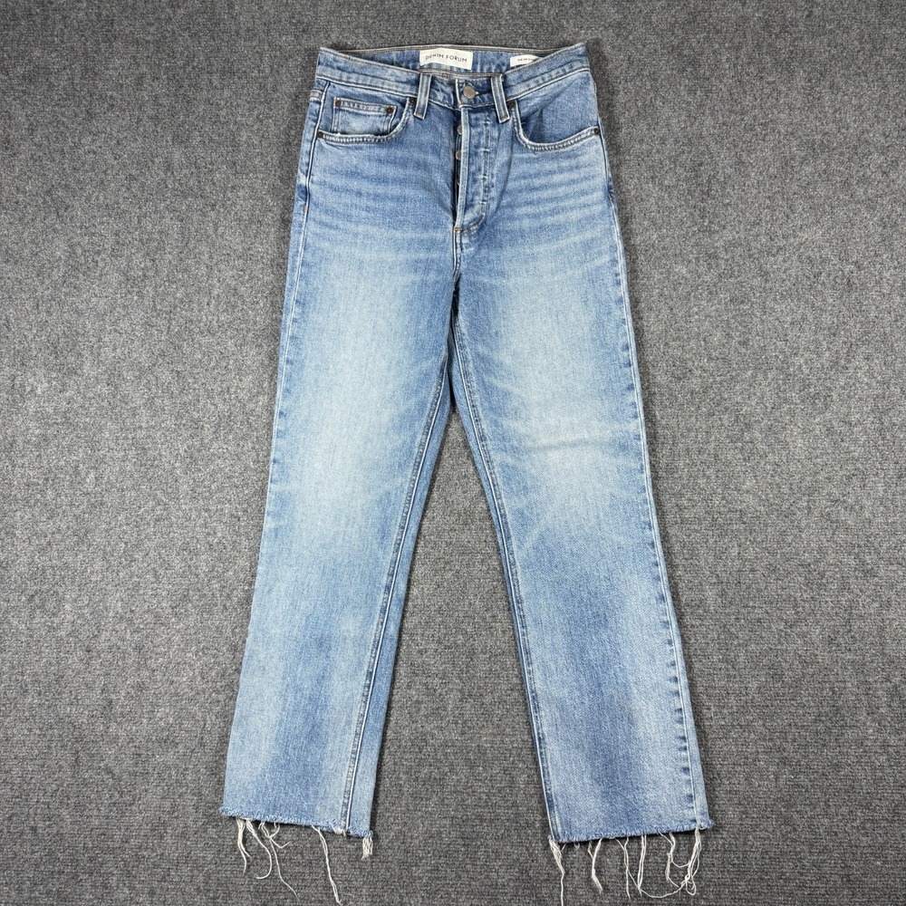 Aritzia Denim Forum Arlo High Rise Straight Jeans Light Wash Blue Frayed Size 27